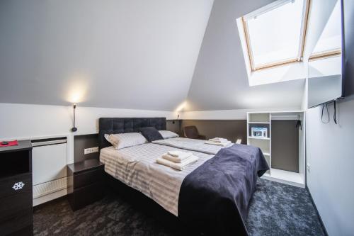 1 queen bed