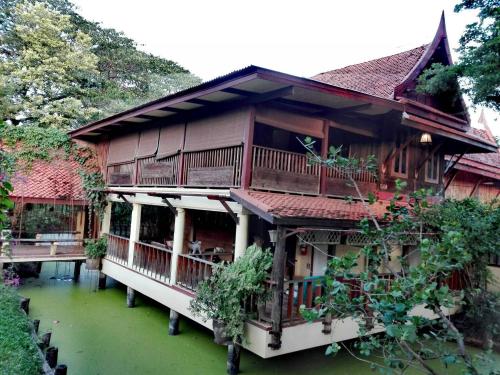 Exterior view, Luang Chumni Village in Pratuchai