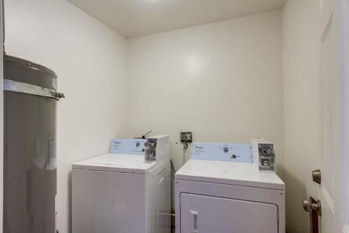 Grant Hill by AvantStay - image 9