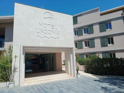 Hotel Lacona - main image