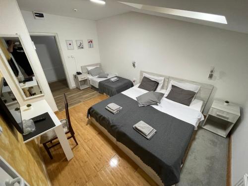 TEPIĆ Garni Hotel Room Type - Deluxe Triple Room