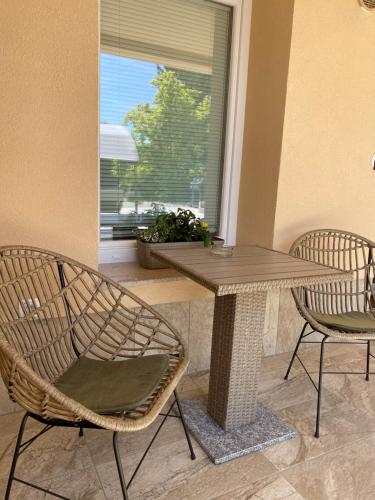 Maximo Apartments - free parking