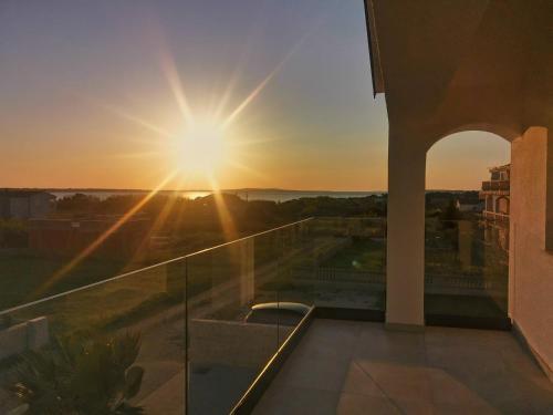 Erkély/terasz, Vrsi Apartments in Zukve