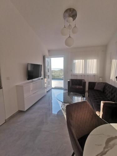 Közös társalgó / TV, Vrsi Apartments in Zukve