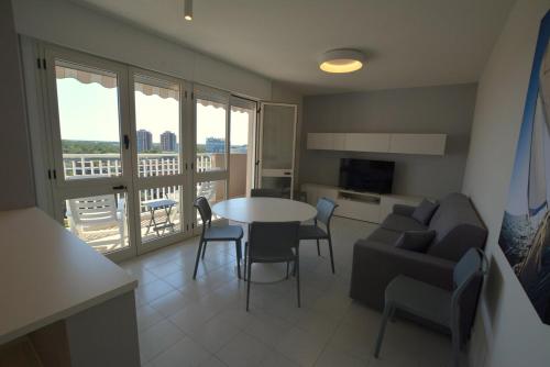 Lignano Pineta with sea view - image 4