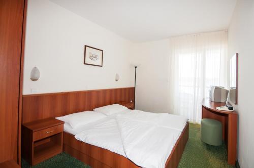 Hotel Lavanda - main image