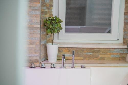 iRooms - Spanish Steps - image 10