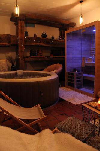 سبا, Wooden fairytale in دوبرنا
