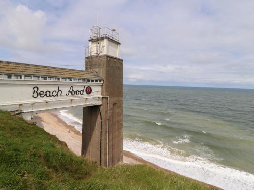 The Beach Apartment