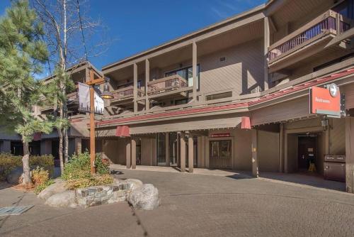 Flurry by AvantStay - Tahoe Donner Home Perfect for Families or Friends! - image 14