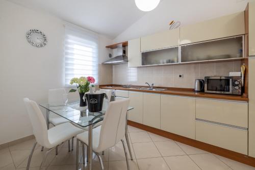 Apartments Antunović - main image