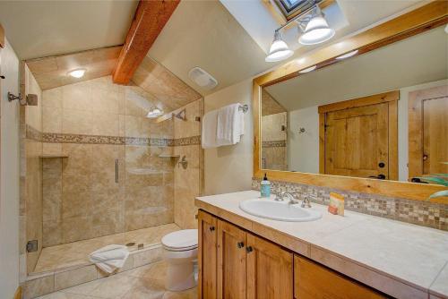 Coopers Collection 13 - Lowell Avenue Getaway - image 5