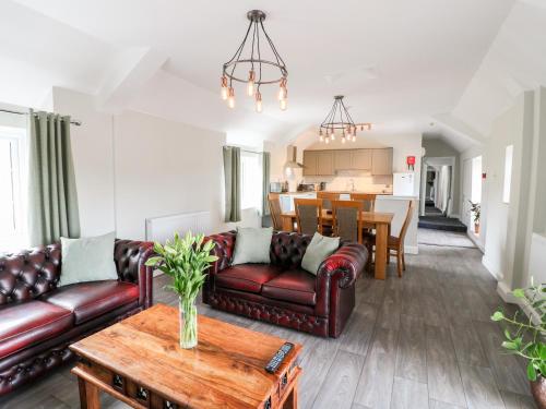 A szálláshely kívülről, The Loft at The George in Clay Cross