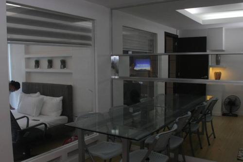 A2J Luxury 1BR BGC Balcony Suite Near BurgosCircle, Manila (fotografie 10)