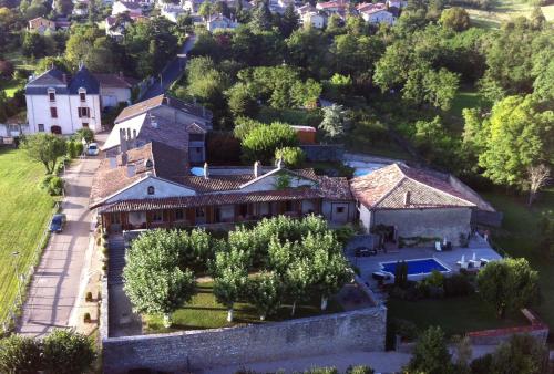 Clos de Mont July, chambres avec vue et terrasse dans demeure historique