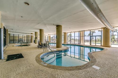 South Wind 204 (1 Bedroom Sleeps 6) - image 10