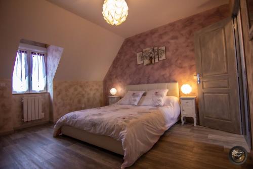 1 queen bed, 1 twin bed