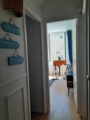 ردهة, LA GRANV'ILLAISE in Granville City Center