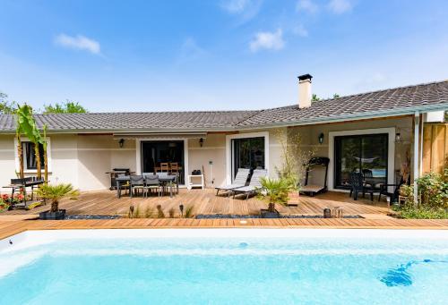☆magnifique VILLA avec PISCINE SPA☆ sans vis à vis gîte à louer Mios