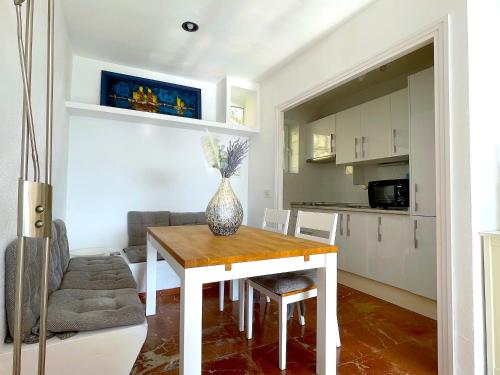 Hill Top House Mountain Views Moraira - Tap to explore photos