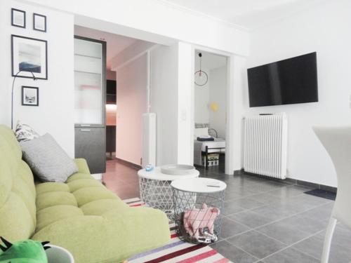 My Sweet Home BnB North, Atene