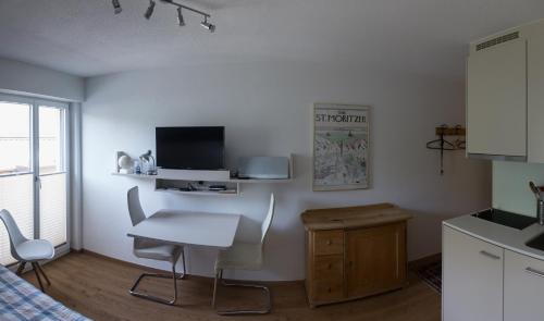  Chesa Surlej Apartment in Surlej