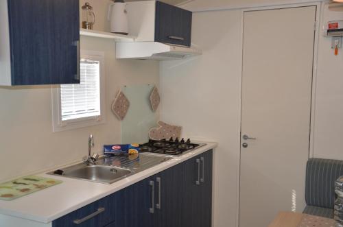 2 bedrooms, 4 beds