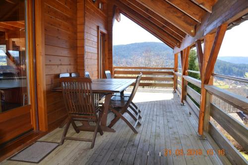 Erkély/terasz, Chalet chaleureux à Basse-sur-le-Rupt, vue montagne superbe (Chalet chaleureux a Basse-sur-le-Rupt, vue montagne superbe) in Basse Sur Le Rupt