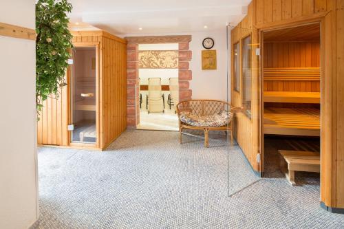 Hotel Neue Burg 4