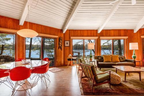 The Octagon on Big Bass in Eagle River, USA