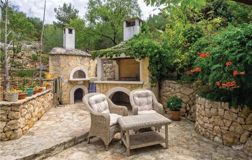  Apartment Bobovisce na moru 21 in Ložišće