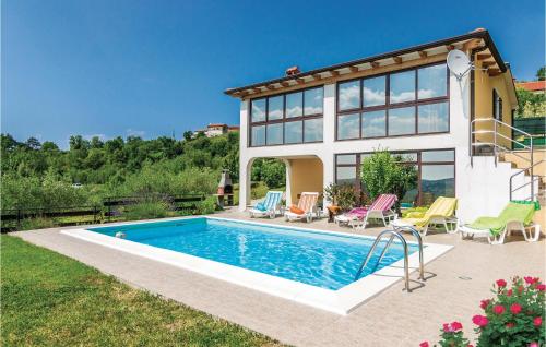 Stunning Home In Meloni With 4 Bedrooms, Wifi And Outdoor Swimming Pool - Karojba