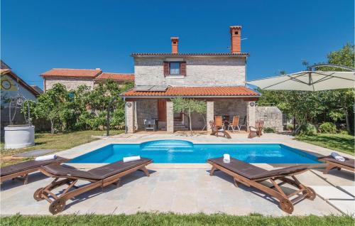 Gorgeous Home In Cabrunici With Wifi