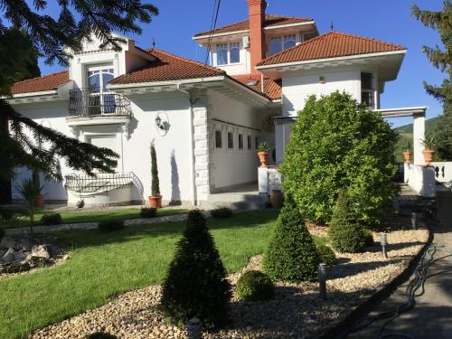 3 Bedroom Private floor in Luxury Mansion, Будапешт (фото 7)