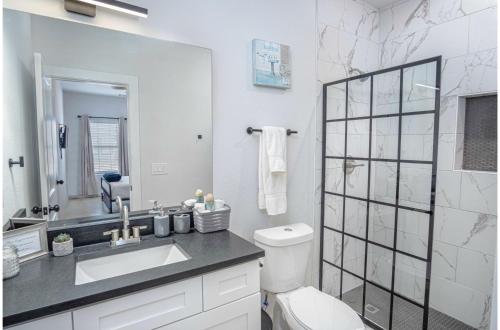BRAND NEW 2 Stylish 3BR Near Exciting Downtown in San Antonio, USA