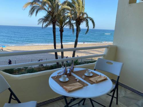 Apartamento Las Mimosas Beach 2 - Tap to explore photos
