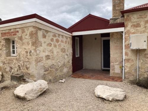 Mallee Lodge - Dhilba Guuranda-Innes National Park in Marion Bay