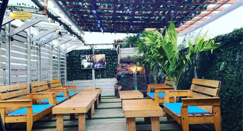 Theo Good Life Hotel in Big Ada