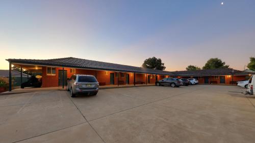 Kilátás, Bushmans Motor Inn in Parkes