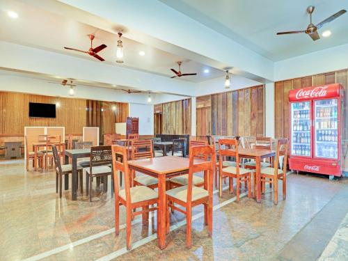 Étterem, Capital O 71891 Benaka Residency in Maruthinagar