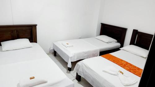2 bedrooms, 6 beds