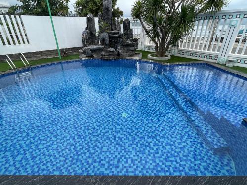 Swimming pool, Ha Phuong Homestay in Lang Co