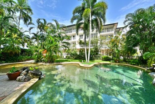 Piscina, Golden Sands Beachfront Resort in Alrededores Yorkeys Knob