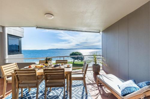 Florentine 13, 11 Columbia Close -fabulous unit with air con, wifi, pool, lift and waterviews, Nelson Bay (zdjęcie 6)