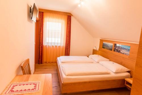 Hotel Zum Weissen Stein - image 3