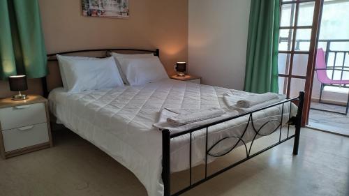 Koula Apartments - image 4