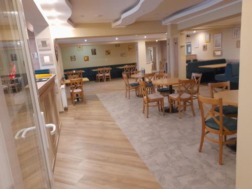 Hotel Caras - image 10