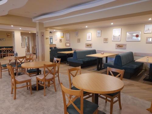 Hotel Caras - main image