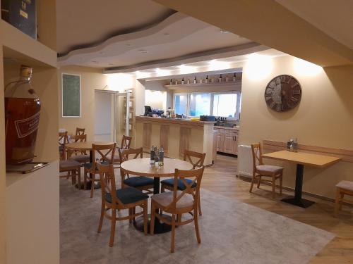 Hotel Caras - image 5