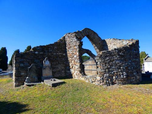 QUERTINEUX Historic 4 Châteaux Lastours 3 Star 3 BED air conditioned apartment